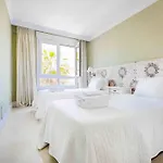 Beachfront Golden Mile Puento Sea View Wifi Marbellac