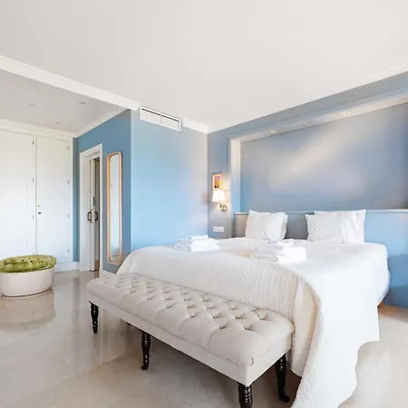 Beachfront Golden Mile Puento Sea View Wifi