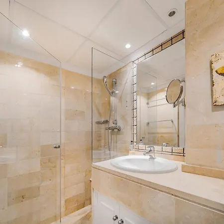 Beachfront Golden Mile Puento Sea View Wifi *