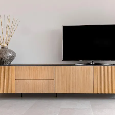 Beachfront Golden Mile Puento Sea View Wifi Daire *