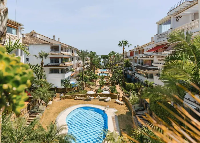 Beachfront Golden Mile Puento Sea View Wifi Marbella