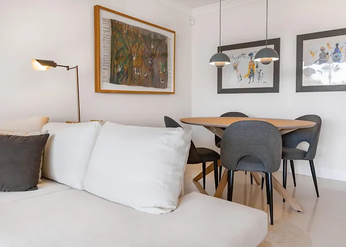 Beachfront Golden Mile Puento Sea View Wifi * Marbella